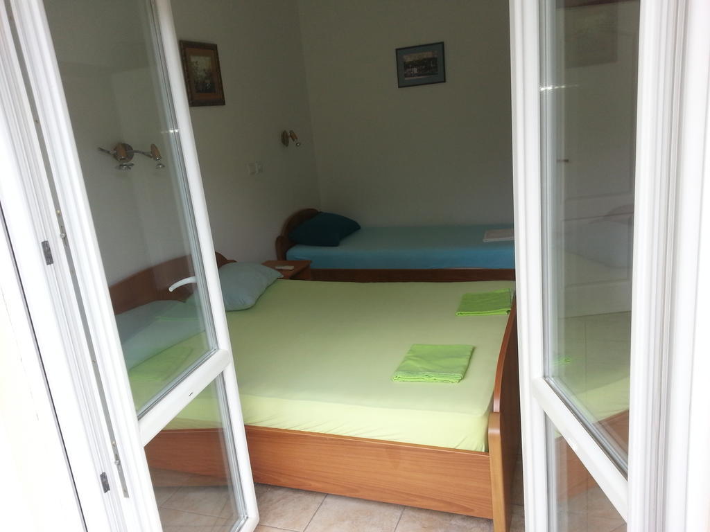 Apartments Montenegro Risan Cuckovic Δωμάτιο φωτογραφία