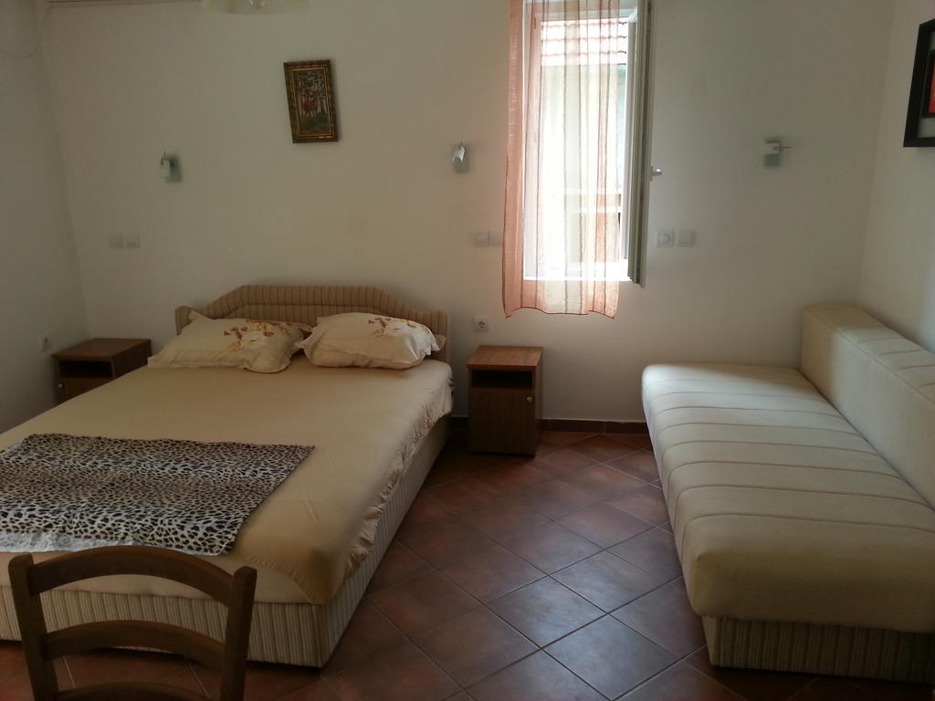 Apartments Montenegro Risan Cuckovic Δωμάτιο φωτογραφία